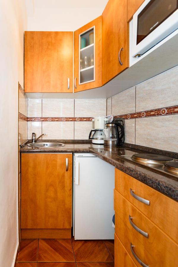 Apartmani Mili Malinska Exterior foto